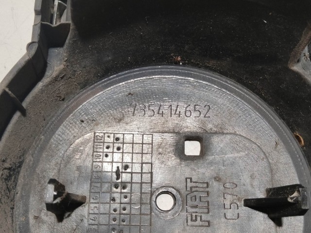 200685 Fiat Bravo 2007-2014 díszrács a képen látható állapotban