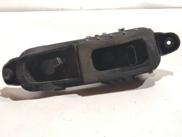 200692 Fiat Punto Evo, Nouva Punto, My Punto oválcsatlakozós izzó foglalat 51927094