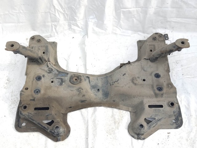  200714 Alfa Romeo Giulietta xenon fényszórós első segédalváz bölcső 50520090