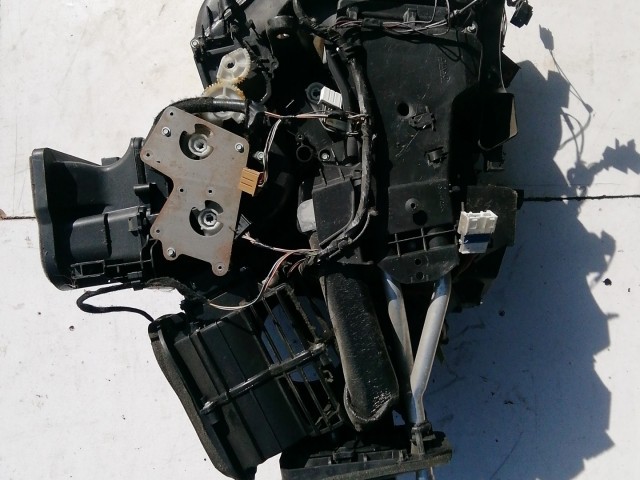 200352 Lancia Delta 2008-2014 digit klímás fűtésboksz 