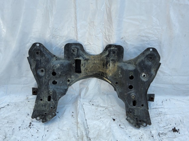 200756 Fiat Panda III. 2012-2024 első segédalváz (bölcső) 4x4 kivitel