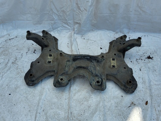 200756 Fiat Panda III. 2012-2024 első segédalváz (bölcső) 4x4 kivitel