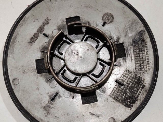 200919 Fiat 500 20074- felni közép kupak 51877477