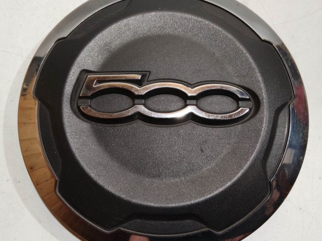 201087 Fiat 500 L 2012-2022 Felni közép kupak 735574469