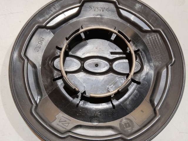 201087 Fiat 500 L 2012-2022 Felni közép kupak 735574469