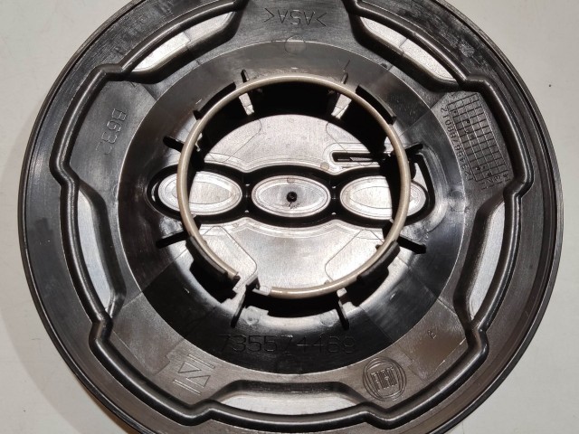 201091 Fiat 500 L 2012-2022 Felni közép kupak 735574469