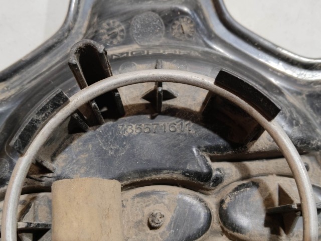 201109 Fiat 500x felni közép kupak 735571612