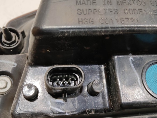 201128 Fiat Freemont 2011-2015 bal hátsó belső lámpa 68078517AD