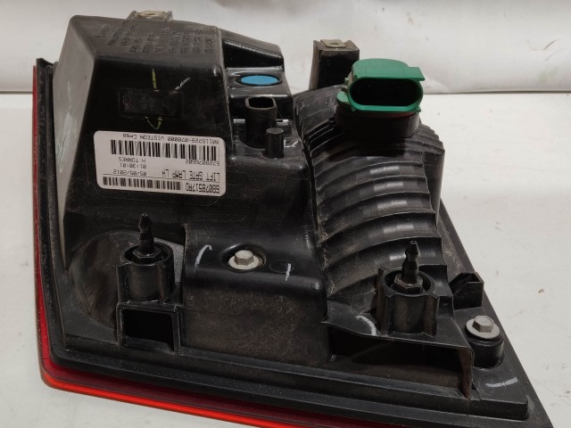 201128 Fiat Freemont 2011-2015 bal hátsó belső lámpa 68078517AD