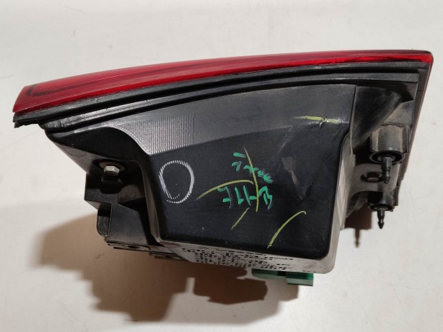 201129 Fiat Freemont 2011-2015 jobb hátsó belső lámpa 68078516AD