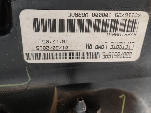 201130 Fiat Freemont 2011-2015 jobb hátsó belső lámpa 68078516AE