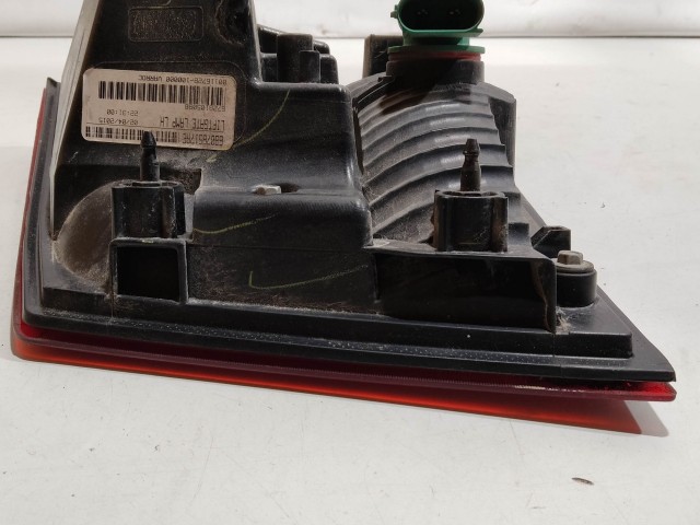 201131 Fiat Freemont 2011-2015 bal hátsó belső lámpa 68078517AE