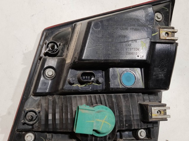 201131 Fiat Freemont 2011-2015 bal hátsó belső lámpa 68078517AE