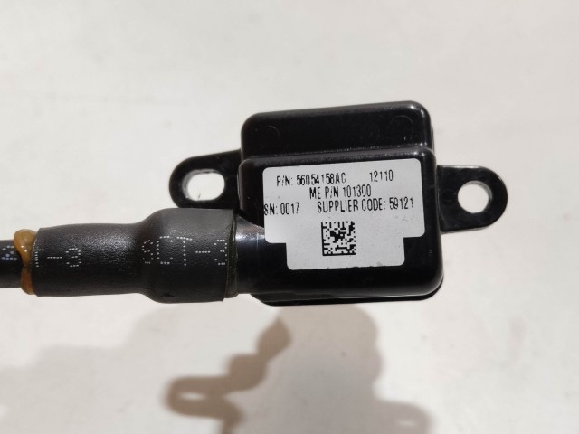 201133 Fiat Freemont tolatókamera K56054158AD