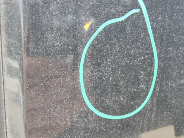 151970 Fiat Doblo 2009-2022 bal első sárga színű ajtó, a képen látható rozsdával és sérüléssel