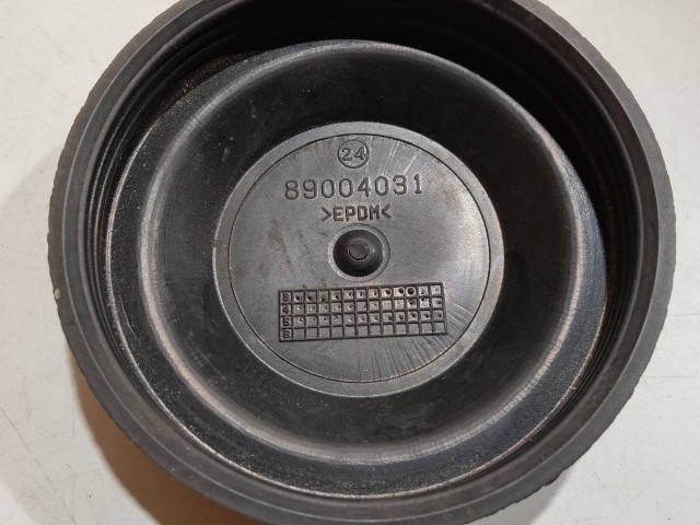 Alfa Romeo 147 2005-2010, Fiat Grande Punto fényszóró izzó takaró kupak 77363346 , 89004031