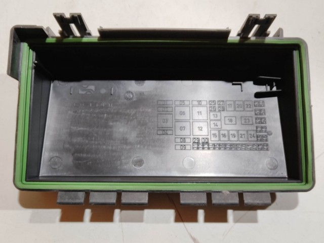 Fiat Grande Punto biztosíték tábla fedél