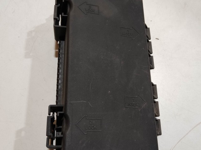 Fiat Grande Punto biztosíték tábla fedél