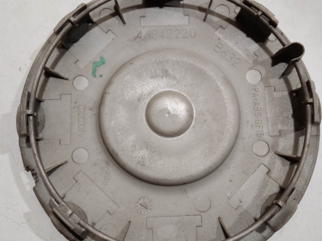 201250 Fiat Multipla 1998-2010 Felni közép kupak 46842220