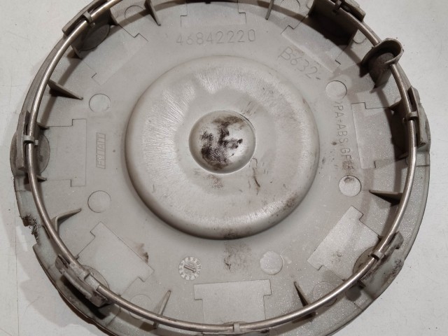 201252 Fiat Multipla 1998-2010 Felni közép kupak 46842220