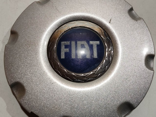 201285 Fiat Multipla 1998-2010 Felni közép kupak, 1 rögzítőfűl törött!!!!