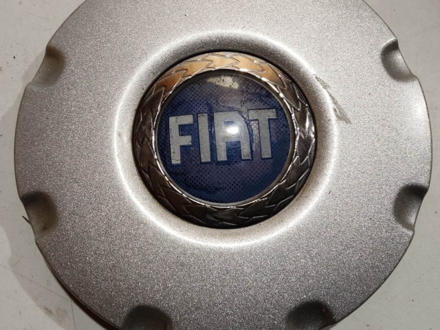201259 Fiat Multipla 1998-2010 Felni közép kupak, 3 rögzítőfűl törött!!!!
