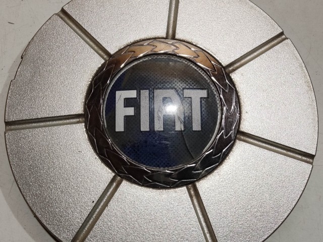 201261 Felni közép kupak 50901039