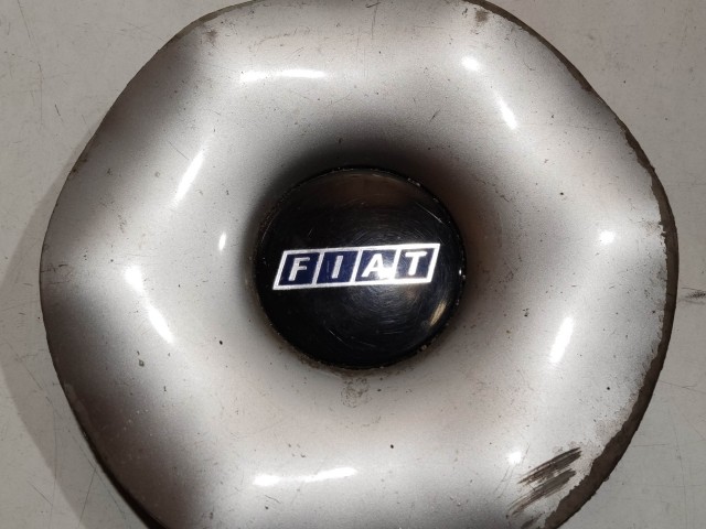 201271 Fiat Marea felni közép kupak 46445923