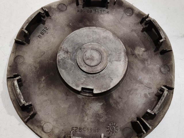 201273 Fiat Marea felni közép kupak, 1 rögzítőfűl töréssel!!!