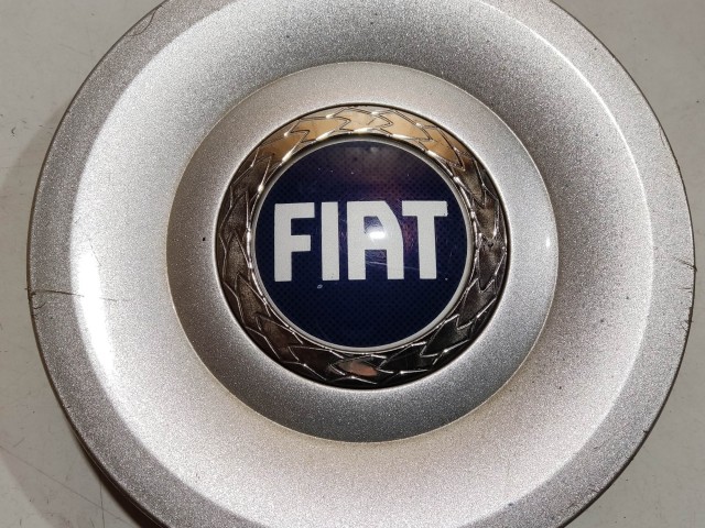 Fiat Felni közép kupak Használt  Ezüst 