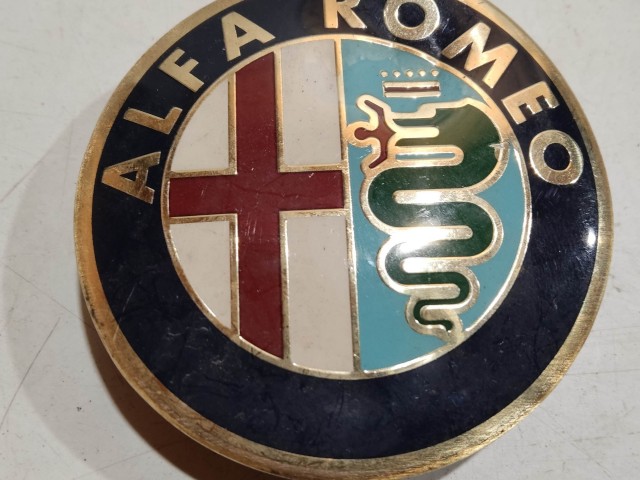 Alfa Romeo Brera  2005-2010 Felni közép kupak Használt  
