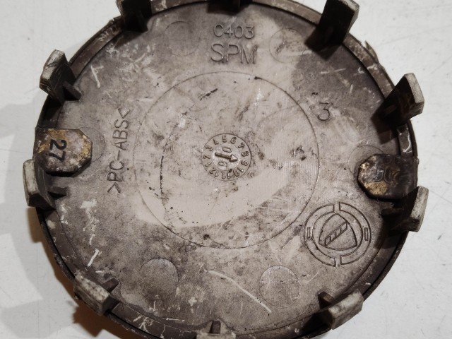 201322 Alfa Romeo 159, Brera, Spider, Giulietta alufelni közép kupak, a képen látható állapotban