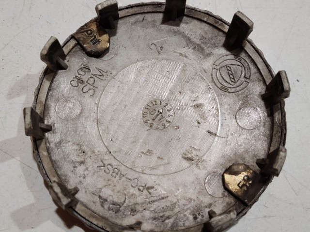 201341 Alfa Romeo 159, Brera, Spider, Giulietta alufelni közép kupak, a képen látható állapotban