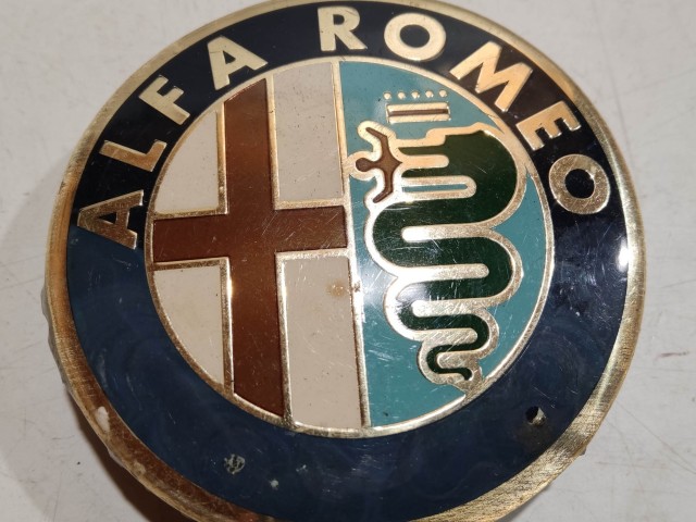 201344 Alfa Romeo 159, Brera, Spider, Giulietta alufelni közép kupak, a képen látható állapotban