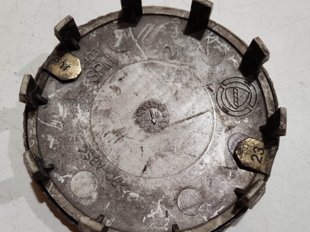 201344 Alfa Romeo 159, Brera, Spider, Giulietta alufelni közép kupak, a képen látható állapotban