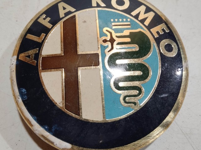 201347 Alfa Romeo 159, Brera, Spider, Giulietta alufelni közép kupak, a képen látható állapotban