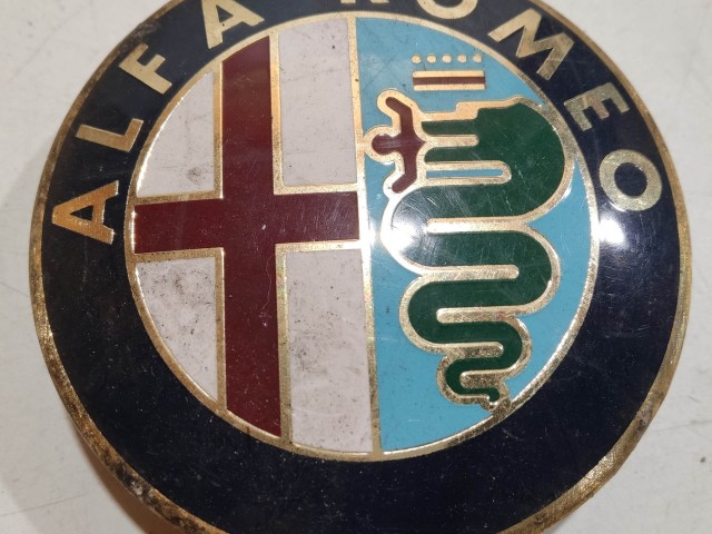 201352 Alfa Romeo 159, Brera, Spider, Giulietta alufelni közép kupak, a képen látható állapotban