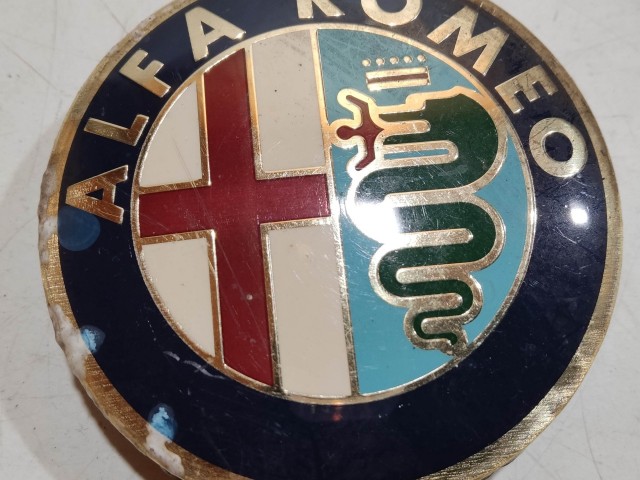 201354 Alfa Romeo 159, Brera, Spider, Giulietta alufelni közép kupak, a képen látható állapotban