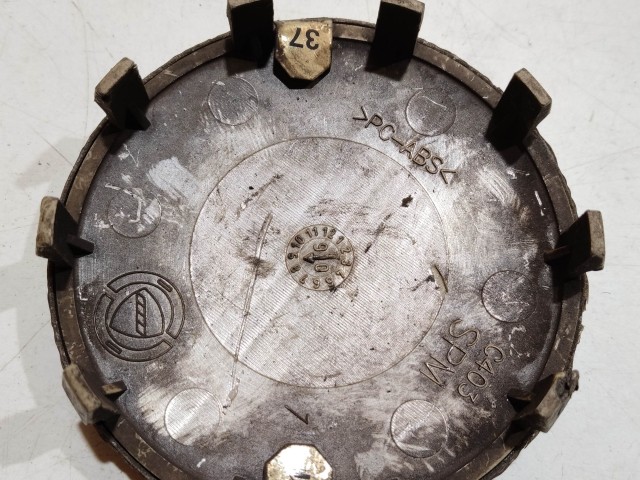 201354 Alfa Romeo 159, Brera, Spider, Giulietta alufelni közép kupak, a képen látható állapotban