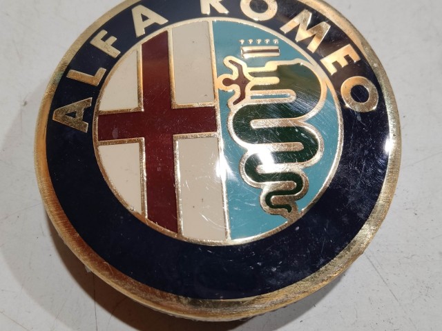 Alfa Romeo Brera  2005-2010 Felni közép kupak Használt  