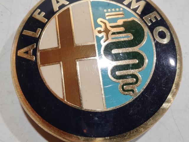 Alfa Romeo Brera  2005-2010 Felni közép kupak Használt  