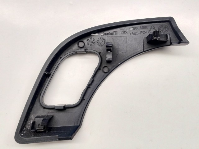 Alfa Romeo Giulietta FL 156088382 számú műszerfal párna betét