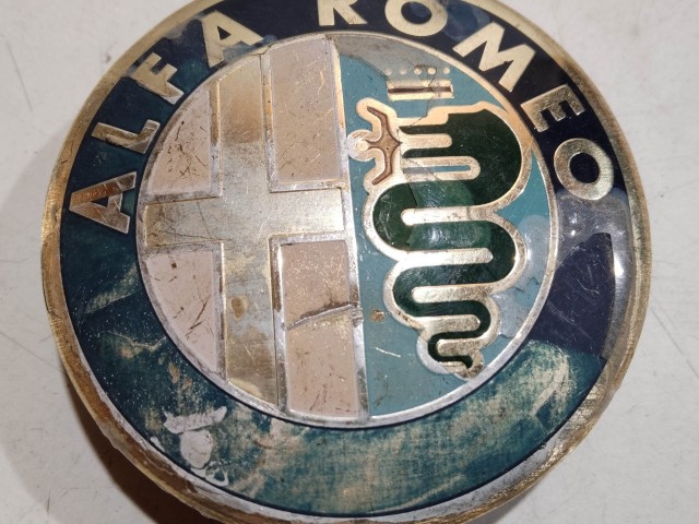 Alfa Romeo Brera  2005-2010 Felni közép kupak Használt  