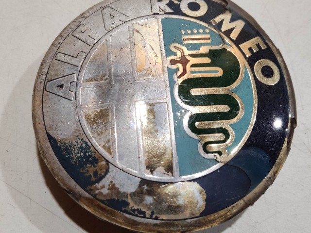 Alfa Romeo Brera  2005-2010 Felni közép kupak Használt  