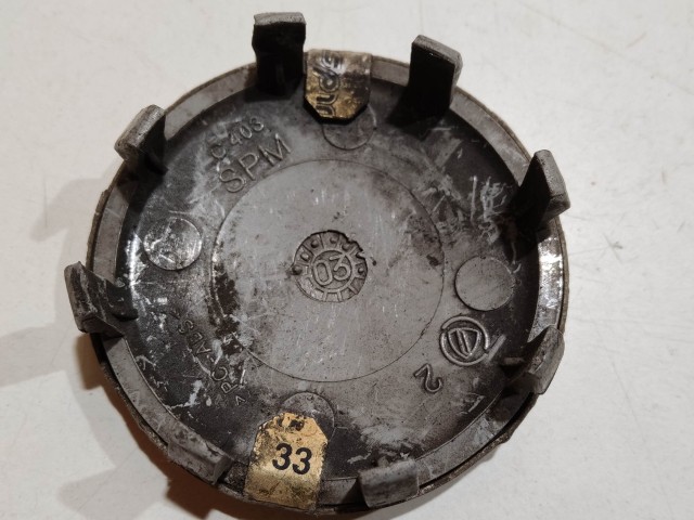 201407 Alfa Romeo 147, 156, 166, Gt felni közép kupak, átmérő 50 mm, a képen látható állapotban