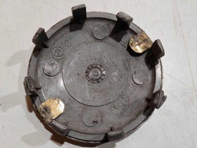 201440 Alfa Romeo 147, 156, 166, Gt felni közép kupak, átmérő 50 mm, képen látható állapotban  