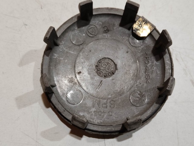 201467 Alfa Romeo 147, 156, 166, Gt felni közép kupak, átmérő 50 mm, képen látható állapotban