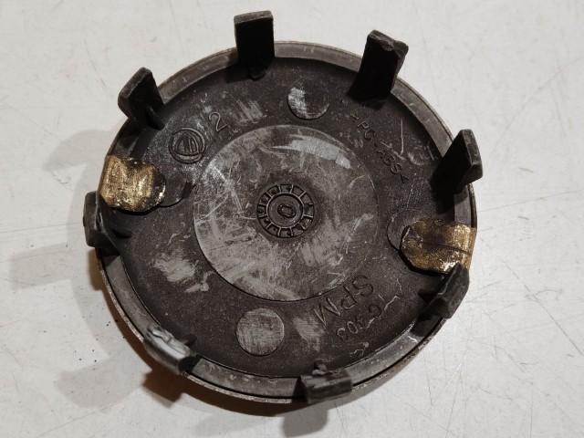 201563 Alfa Romeo 147, 156, 166, Gt felni közép kupak, átmérő 50 mm, képen látható állapotban