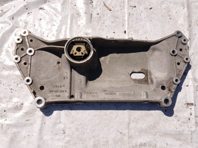 201603 Volkswagen Golf VI. 2008-2013 első segédalváz (bölcső)