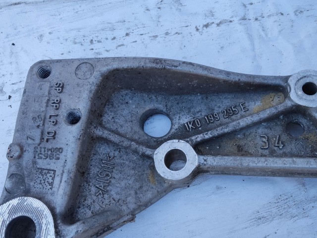 201614 Audi, Seat, Skoda Volkswagen jobb első alsó lengőkar tartó 1K0199295E